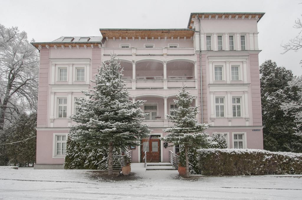 Willa Arabeska Ladek-Zdroj Exterior photo